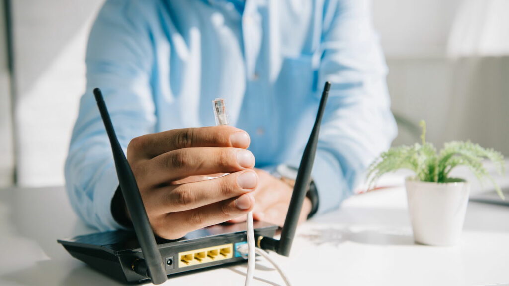 A porta USB do seu roteador pode ser mais útil do que parece