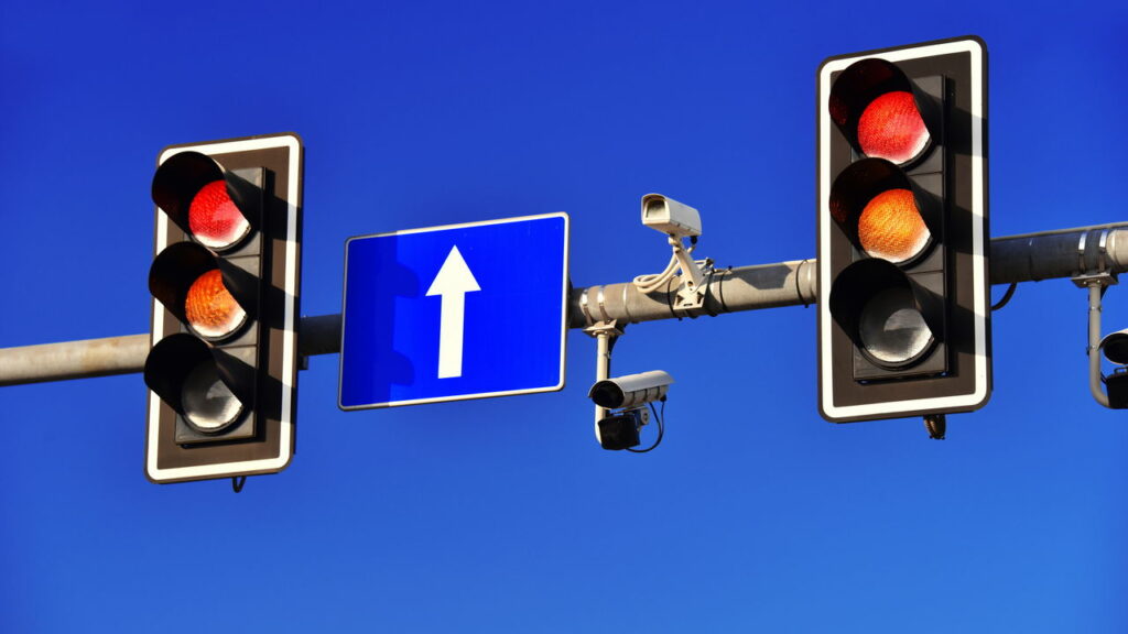 6 infrações que você comete no semáforo sem saber