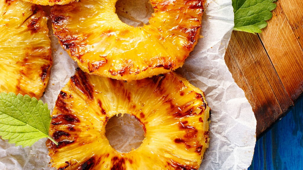 As melhores opções de sobremesa na brasa para fechar o churrasco com chave de ouro