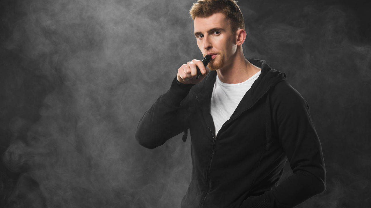 Riscos do vape que podem ser tão perigosos quanto o cigarro comum