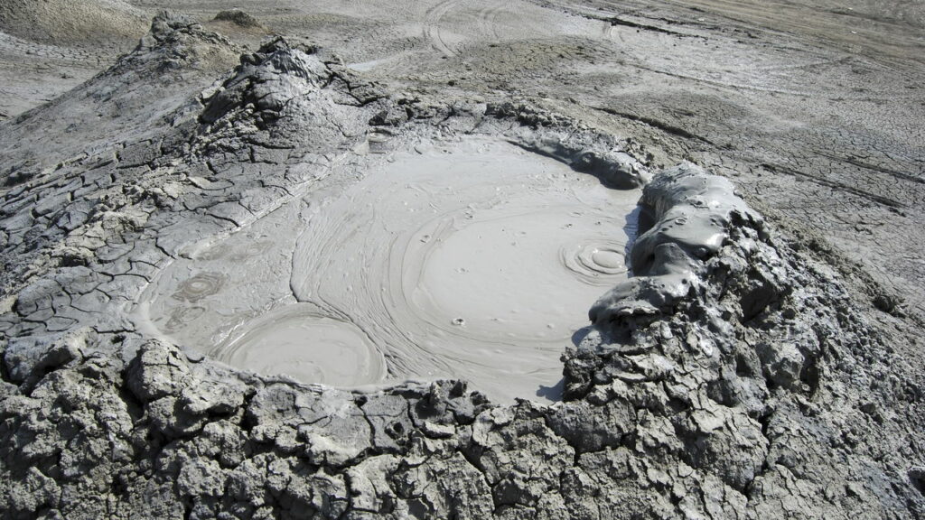 Como funcionam os vulcões de lama — e onde eles estão no mundo