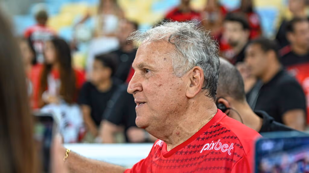 Zico retorna ao Flamengo de forma definitiva