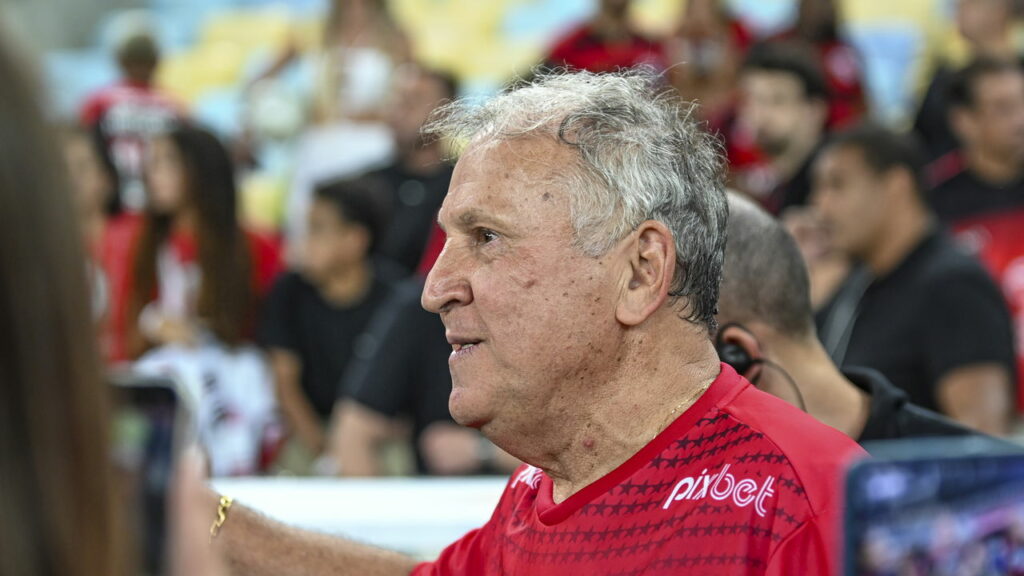 Zico retorna ao Flamengo de forma definitiva