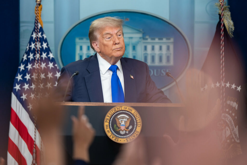 Crusoé: Trump cansou de esperar por Putin?