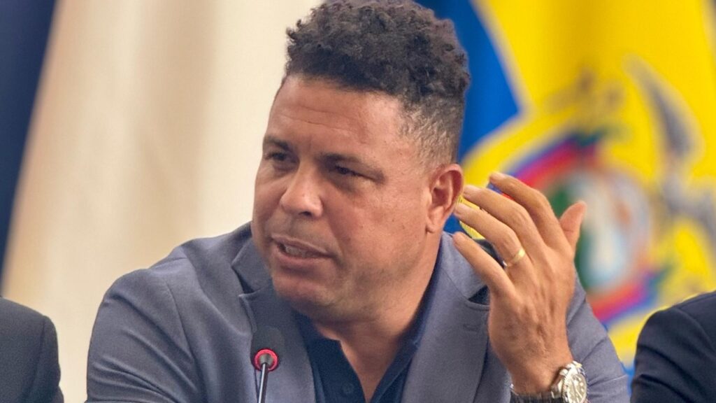Ronaldo tem interesse em investir na SAF do Corinthians