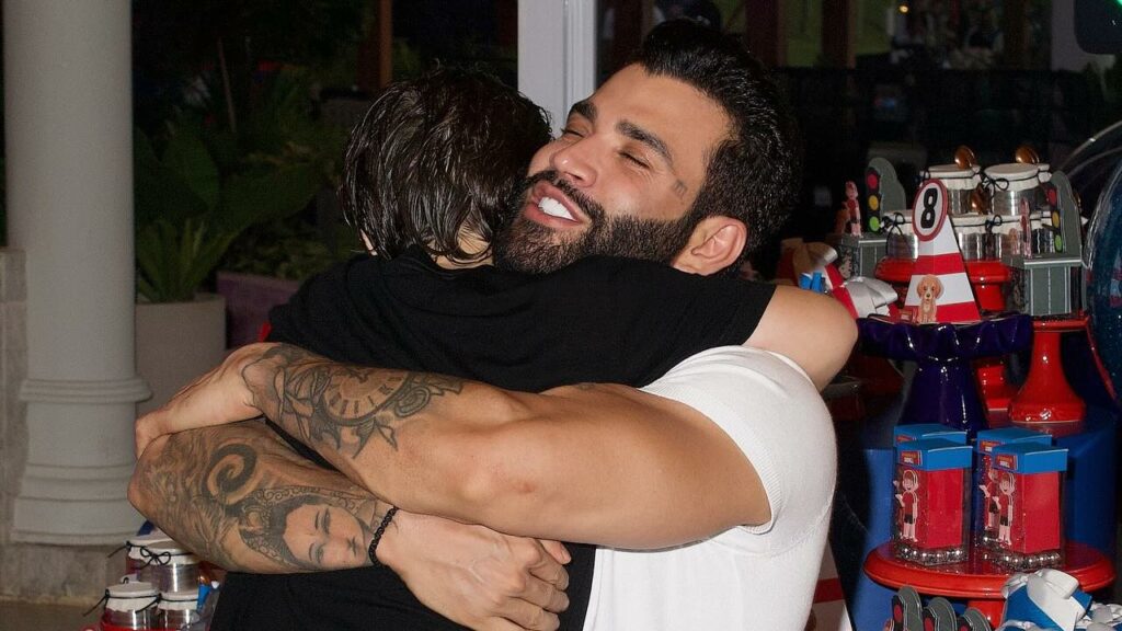 Gusttavo Lima celebra aniversário do filho Gabriel