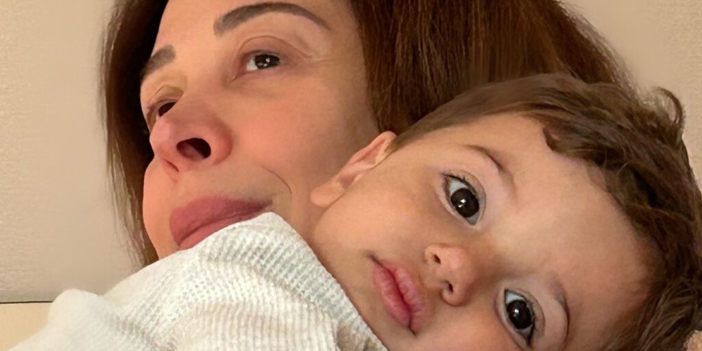 Claudia Raia aproveita momentos com o filho após sério diagnóstico