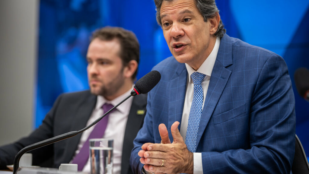 Crusoé: Haddad não está arrumando bagunça nenhuma