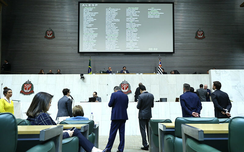 Alesp aprova criação de mais de mil cargos no TJ-SP em votação a jato