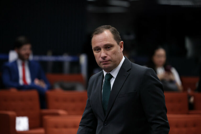 STF condena Cid a dois anos de prisão em regime aberto