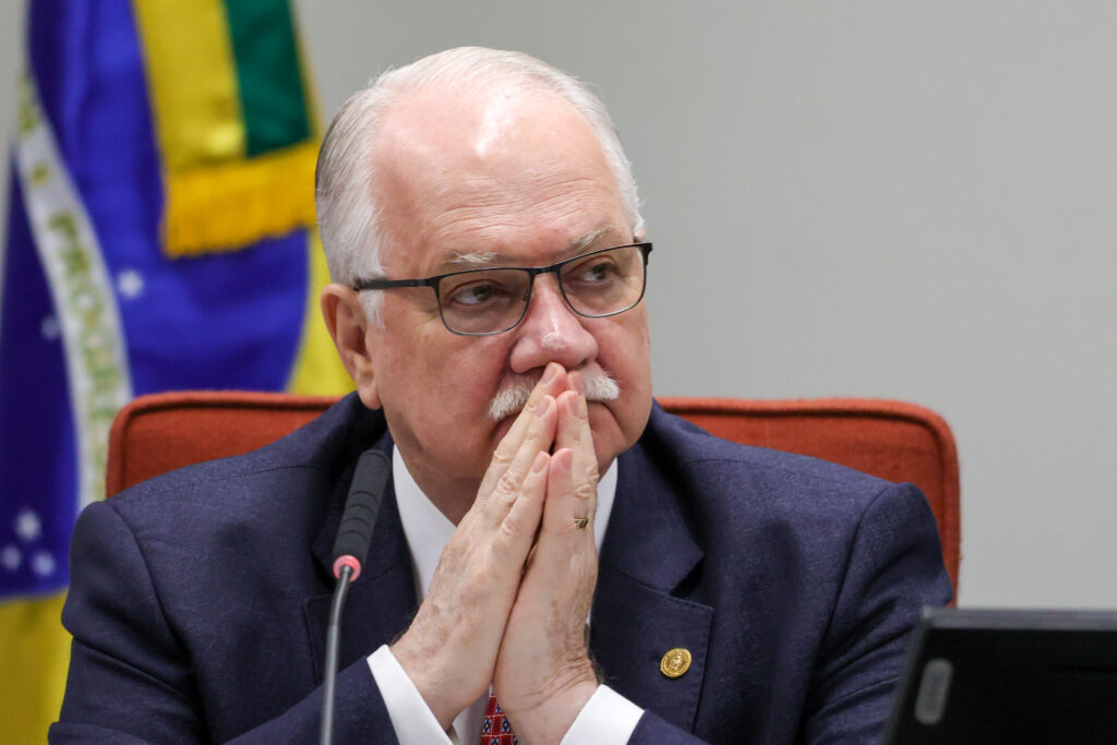 Ministros “acompanham com atenção”, diz Fachin sobre megaoperação