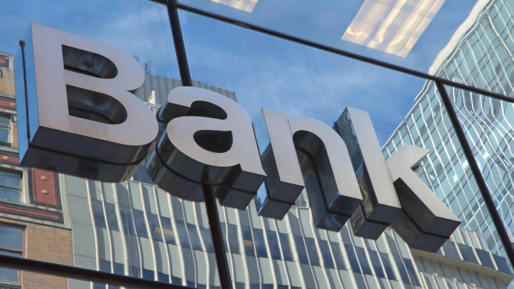 Banco avisa que vai fechar as portas em 50 dias