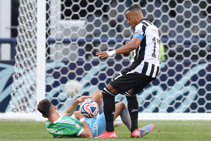Botafogo carimba primeira vitória brasileira no Mundial de Clubes