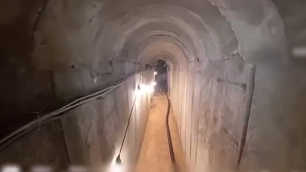 Israel mostra túnel sob hospital onde líder do Hamas foi morto