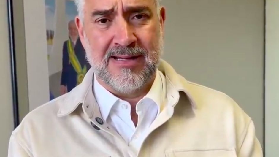 Crusoé: Pimenta, enviado especial do PT para defender Cristina