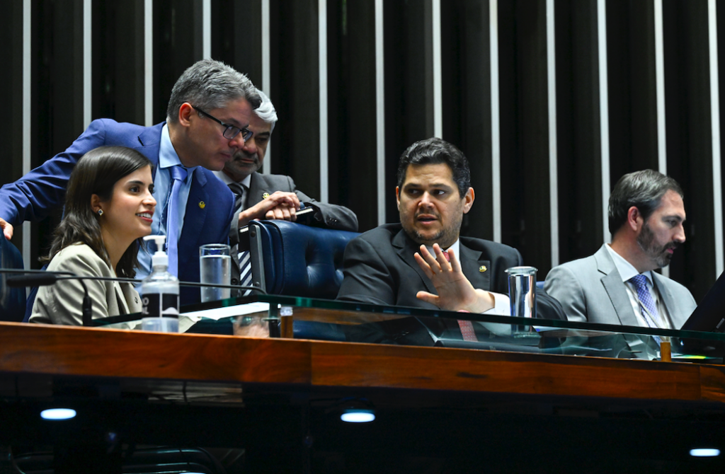 Crusoé: Até onde irá a CPMI do INSS?