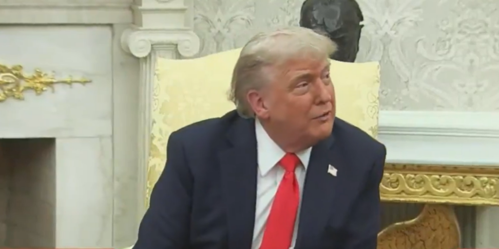 Justiça autoriza Trump a barrar agência de notícias na Casa Branca