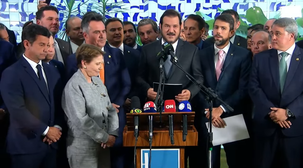 União Brasil e PP criticam alta de impostos e cobram corte de gastos do governo