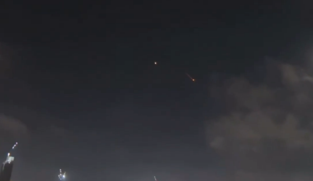 Irã realiza nova rodada de ataques aéreos contra Israel
