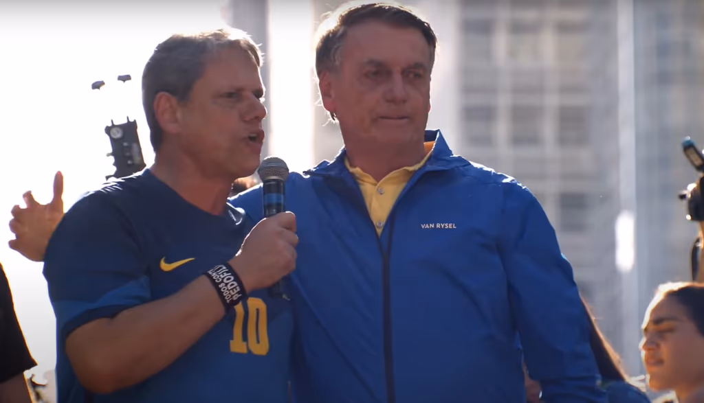 Tarcísio se solidariza com Bolsonaro após operação da PF