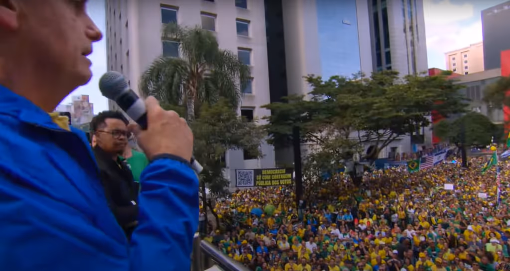 Ato bolsonarista na Paulista reúne 12,4 mil pessoas, aponta levantamento da USP
