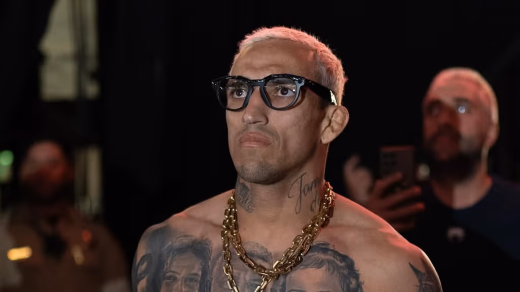 Charles do Bronx abre o jogo após derrota no UFC 317