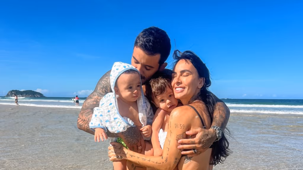 Clara Maia e André Coelho descobrem sexo dos filhos gêmeos
