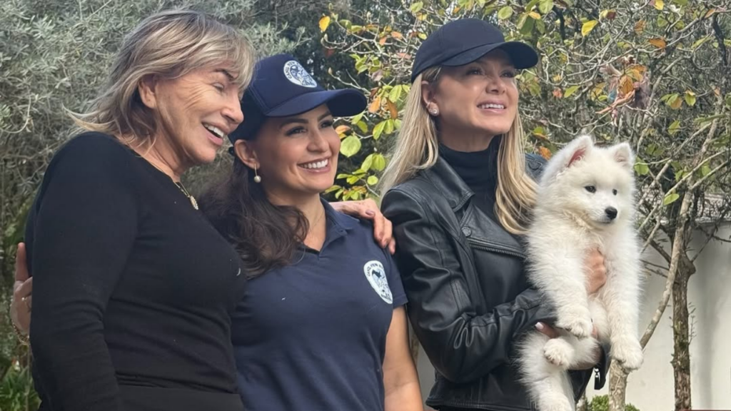 Eliana apresenta novo membro da família e encanta web