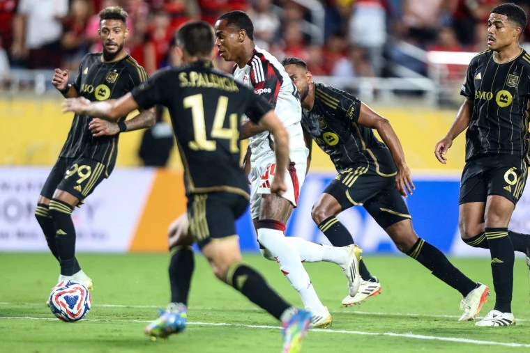 Flamengo empata com LAFC e pega o Bayer de Munique pelo Mundial de Clubes