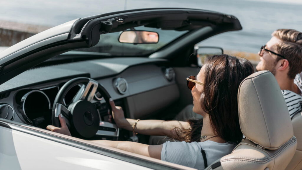 Grande empresa automobilística fecha 145 lojas