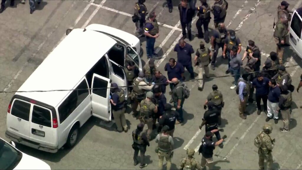 Trump envia fuzileiros navais contra protestos em Los Angeles