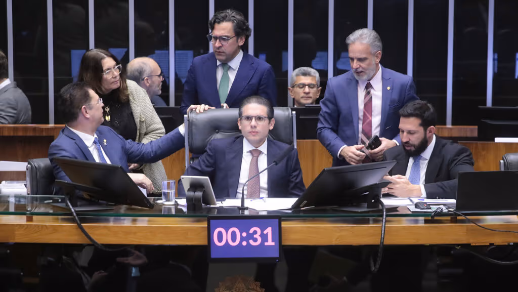 Crusoé: Desconectados do eleitor
