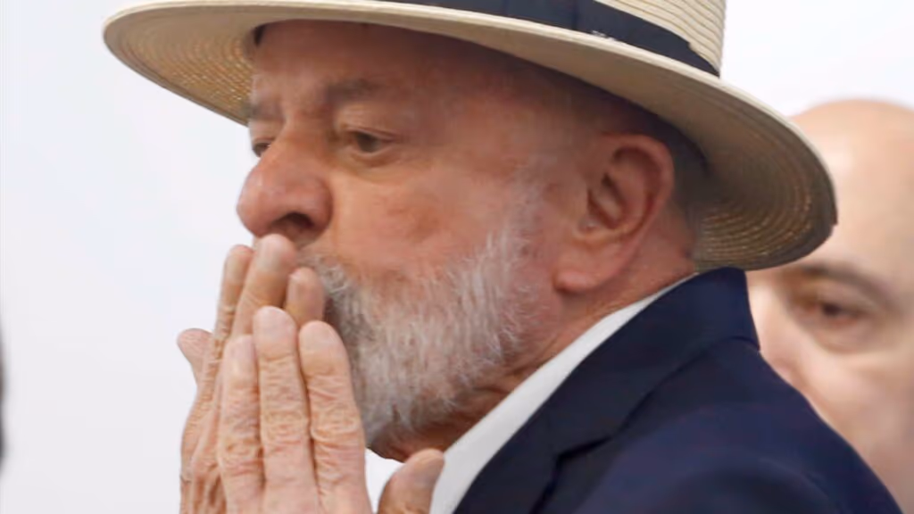 Lula indica que não deve sancionar aumento do número de deputados