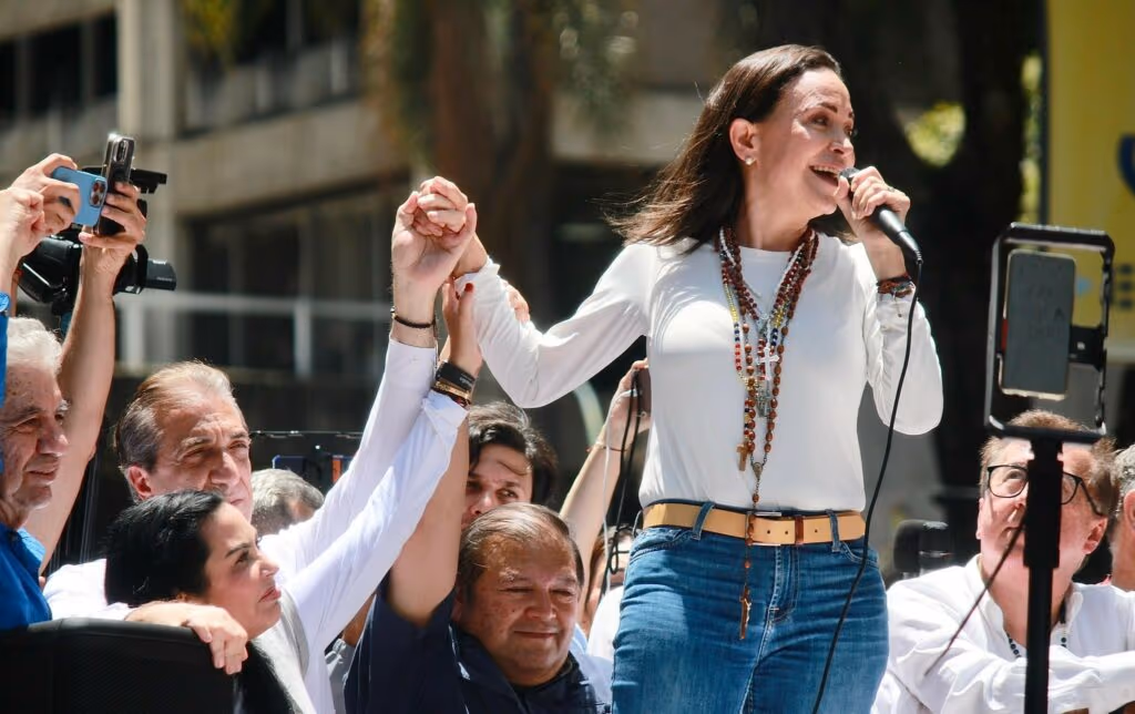 Crusoé: María Corina cobra Trump por novas sanções contra Maduro