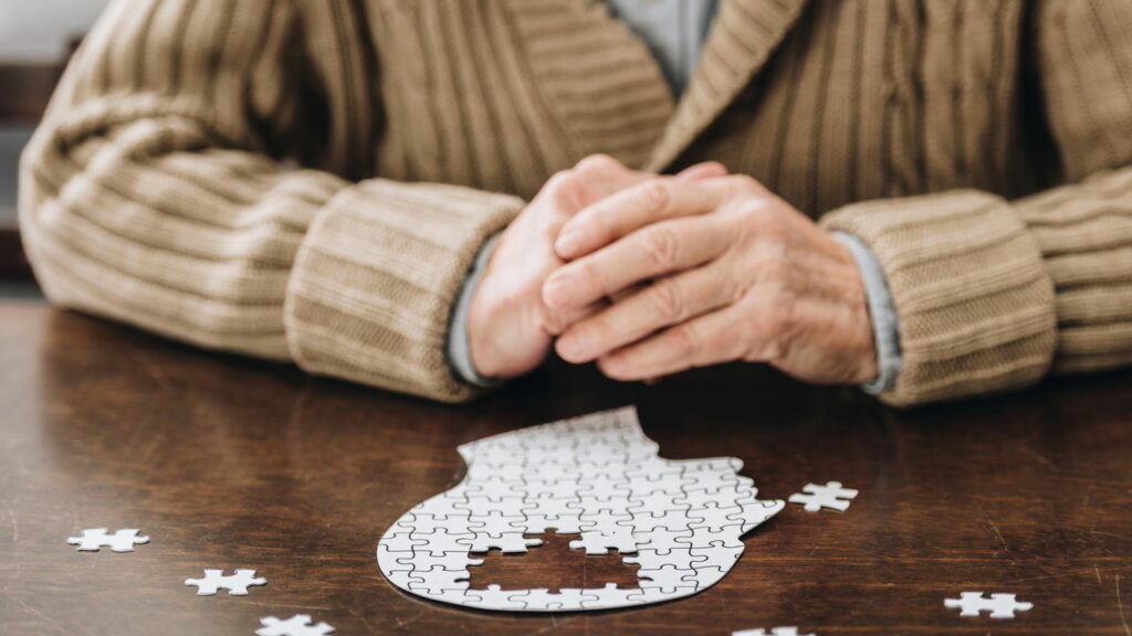 Novo tratamento de Alzheimer preserva função cognitiva