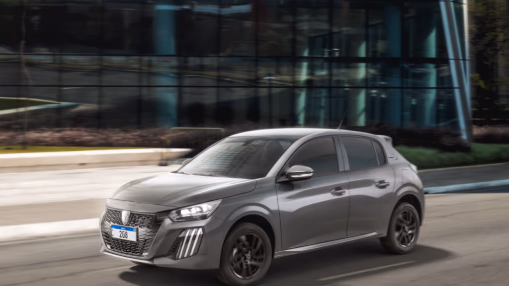 Peugeot lança o primeiro GTi elétrico da história no Brasil