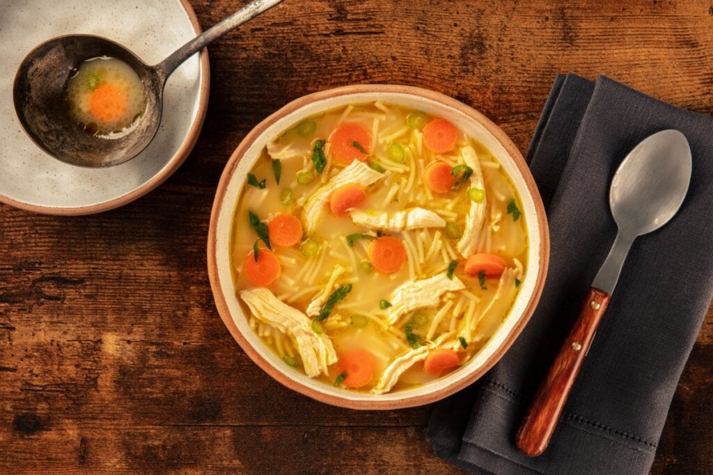 5 sopas ricas em proteínas para o almoço de segunda-feira