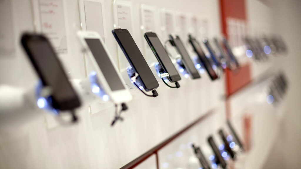 Venda de celulares não homologados continuam proibidos pela Anatel