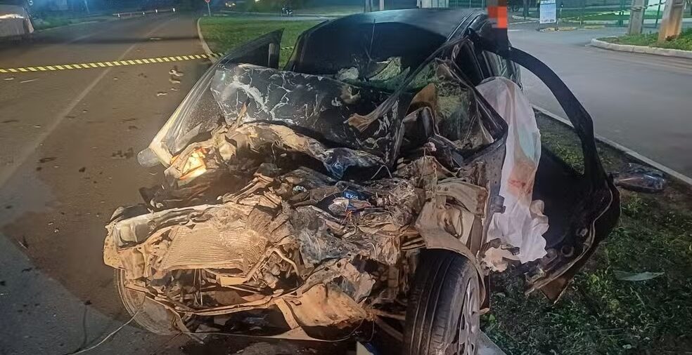 Colisão Frontal na BR-408 deixa um morto