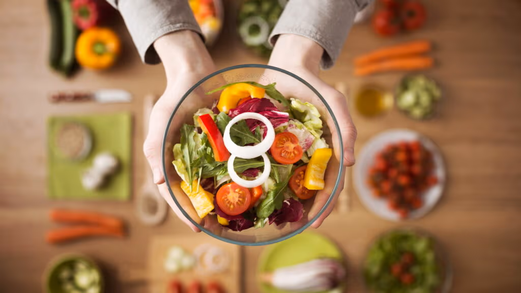 Dicas para manter uma alimentação saudável mesmo com rotina corrida