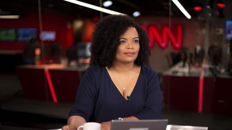 CNN Brasil demite 20 jornalistas e acaba com 4 programas