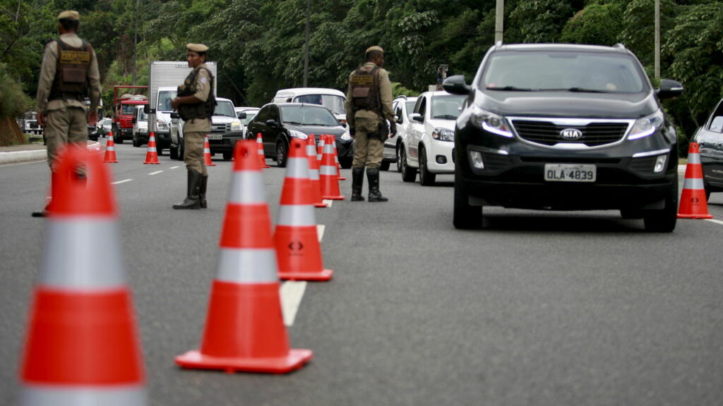 É possível dirigir usando somente a CNH digital?
