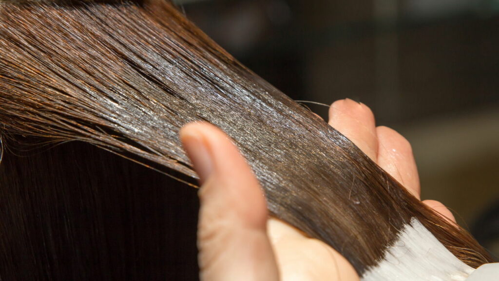 É por isso que você deveria deixar o cabelo crescer naturalmente