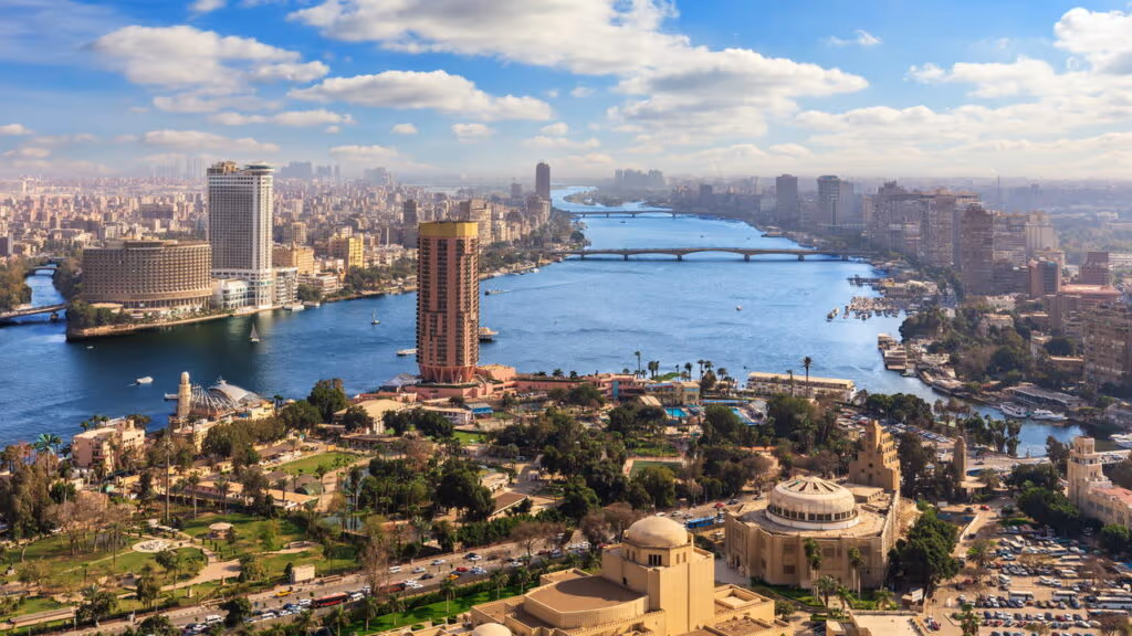 A cidade onde o tempo parou e corre ao mesmo tempo, encanta o mundo