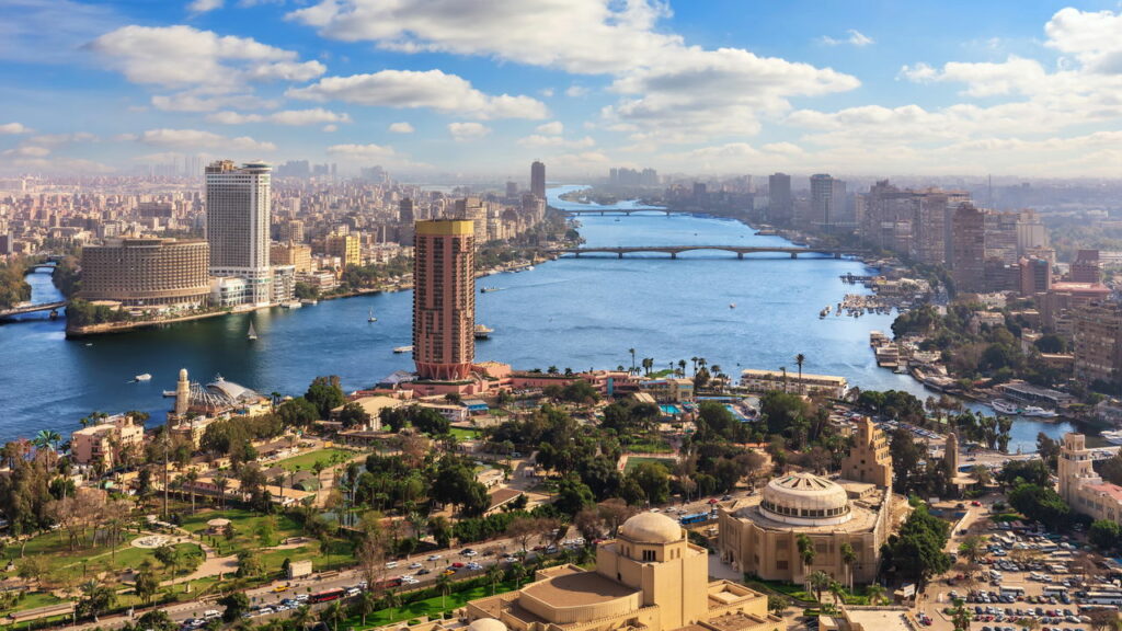 A cidade onde o tempo parou e corre ao mesmo tempo, encanta o mundo