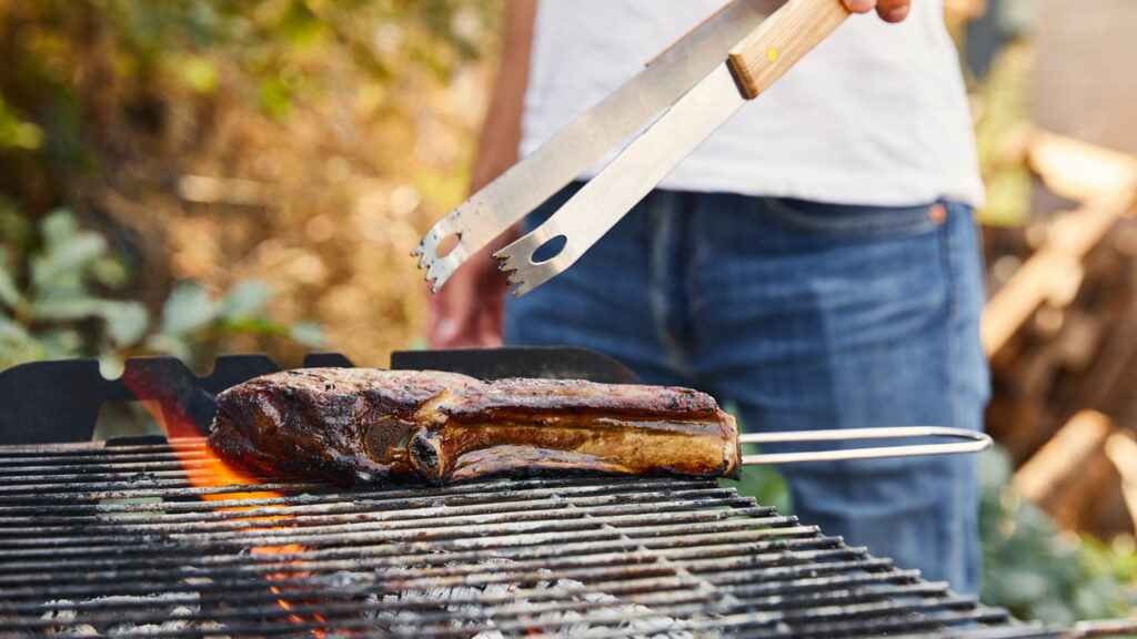 Como organizar o tempo de preparo de cada carne na grelha