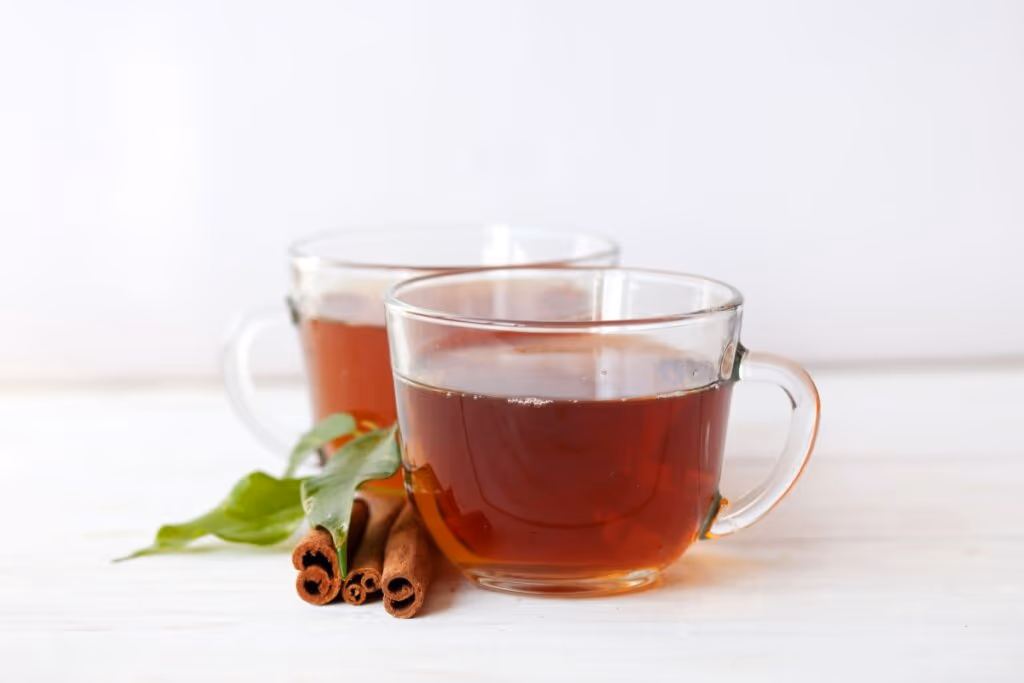 5 receitas de chá verde para ajudar a eliminar peso no inverno