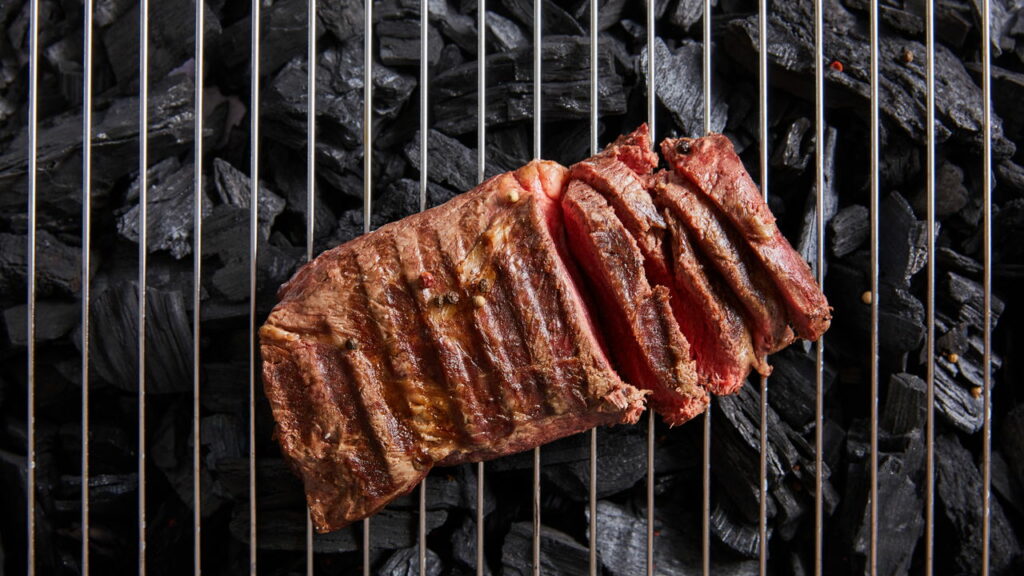 Erros comuns ao fatiar a carne depois de pronta — e como evitá-los