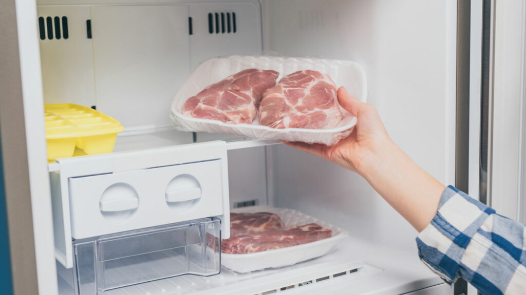 Dicas para organizar o freezer e facilitar o uso de marmitas congeladas