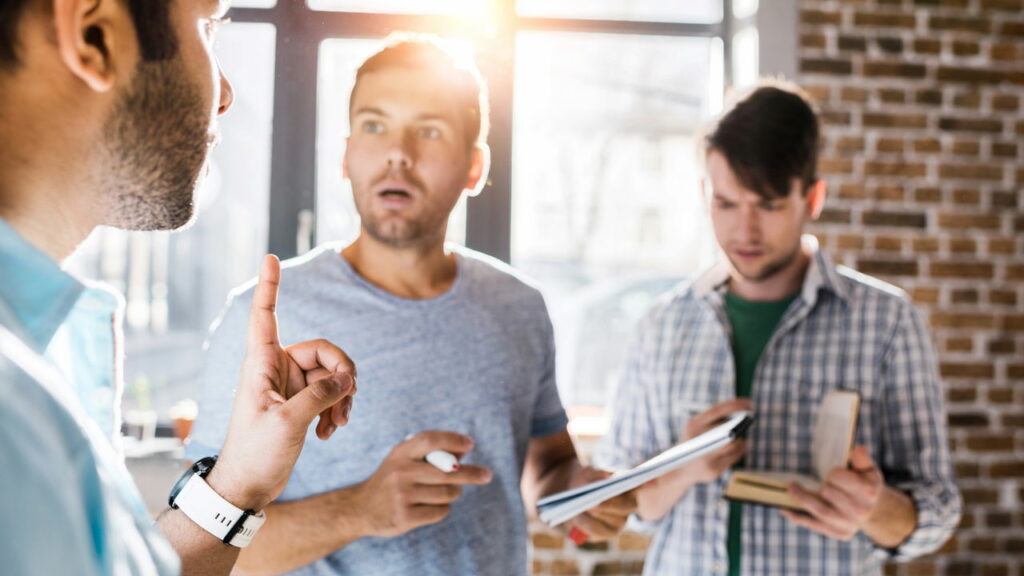 5 erros mais comuns em conversas e oratórias, segundo especialistas